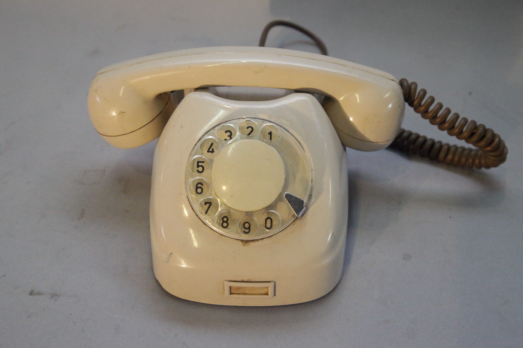 Купить советский телефон. Телефонный аппарат спектр та-1146. Телефонный аппарат Aster 70. Тан-70-1. Советский телефонный аппарат с дисковым номеронабирателем.